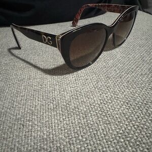 Women's Black Sunglasses